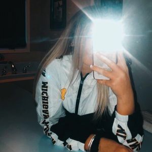 Meet your Posher, Mckenna